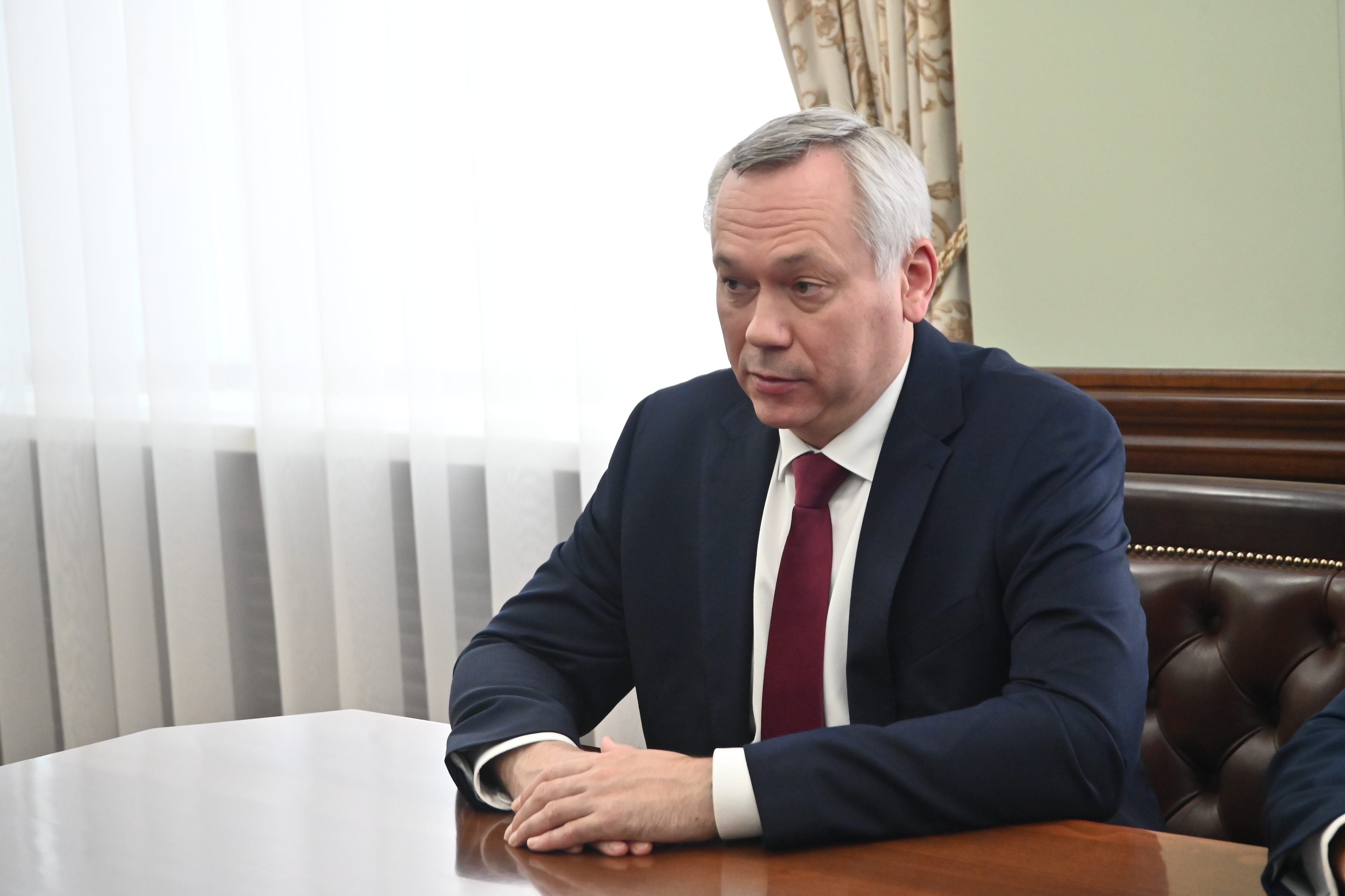 Губернатор Новосибирской области Андрей Травников проголосовал на выборах в Госдуму
