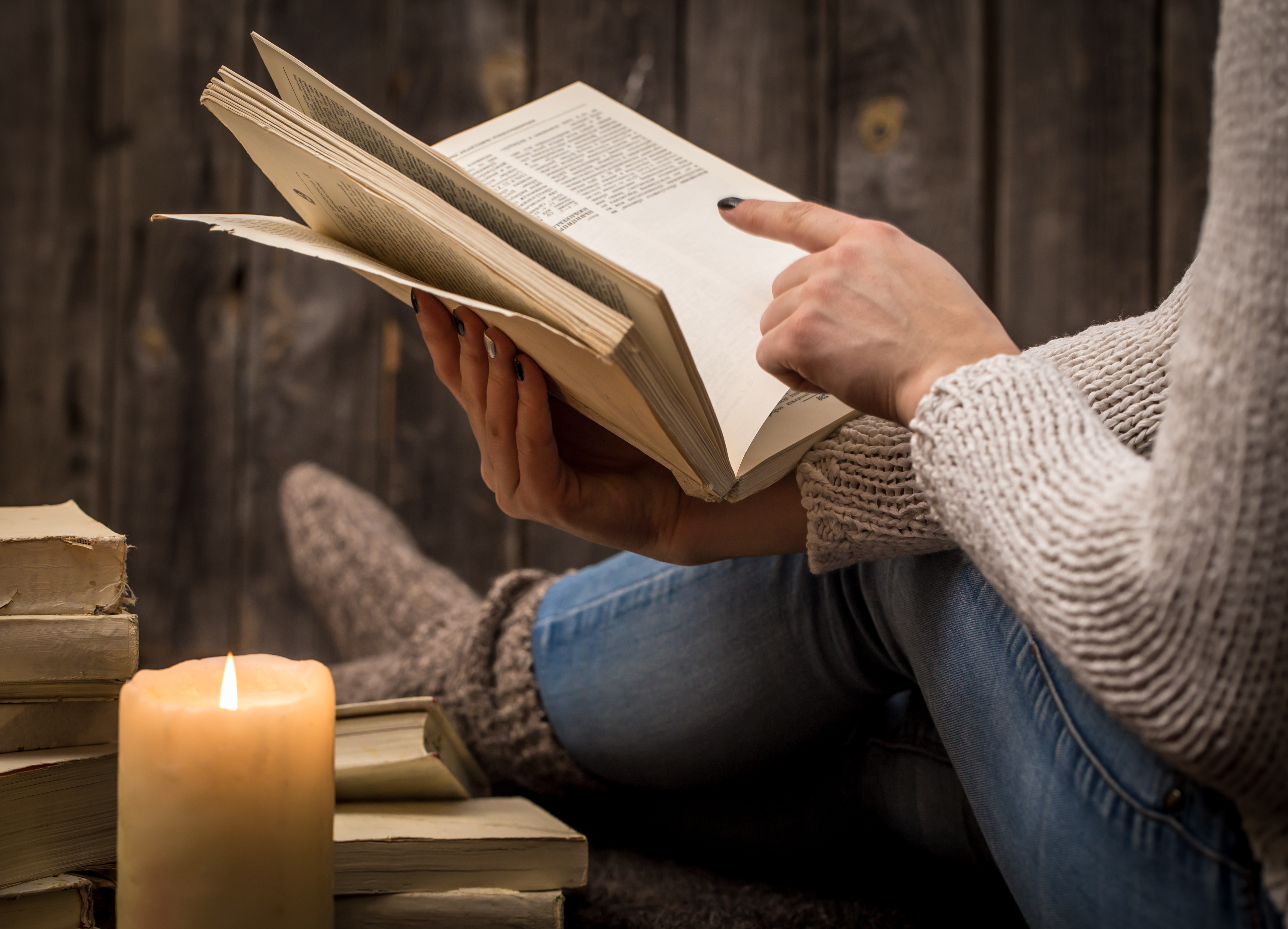 Между строками и экранами: что на книжной полке у молодого читателя